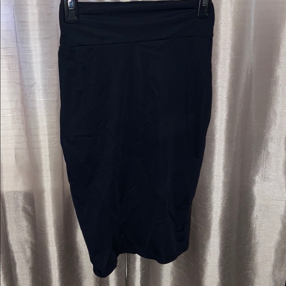 Little black skirt